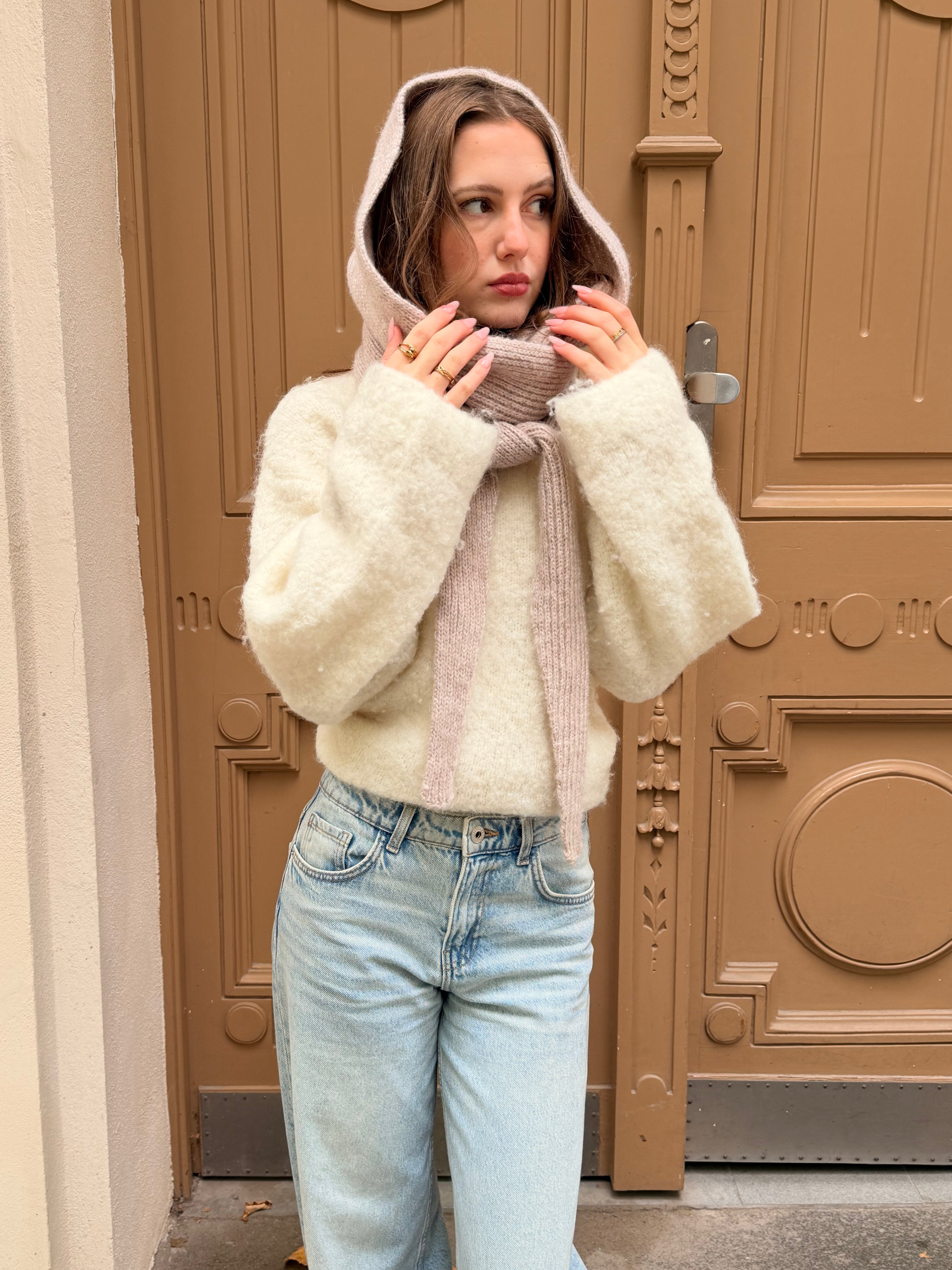 Babushka soft pink