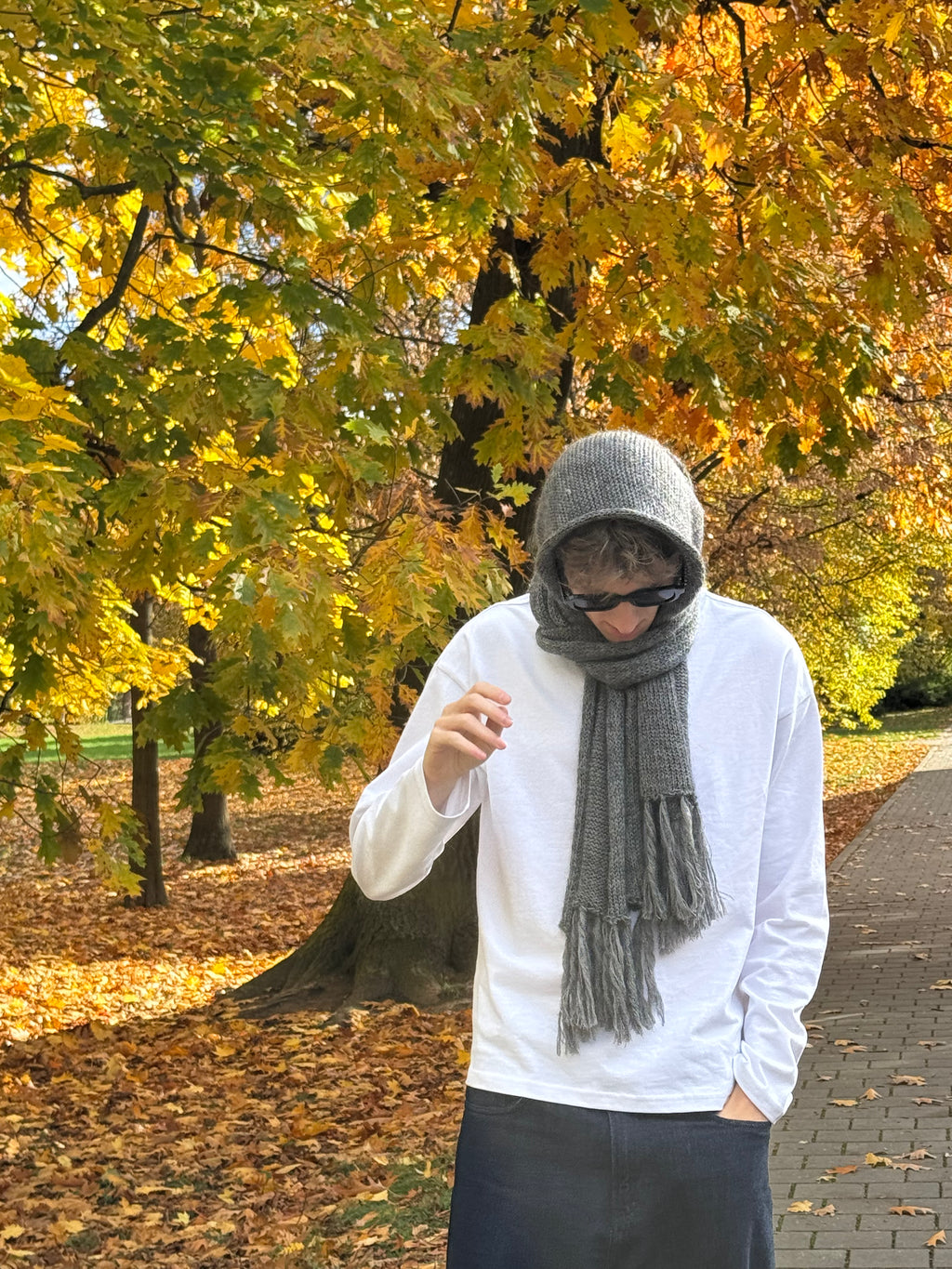 Stone scarf