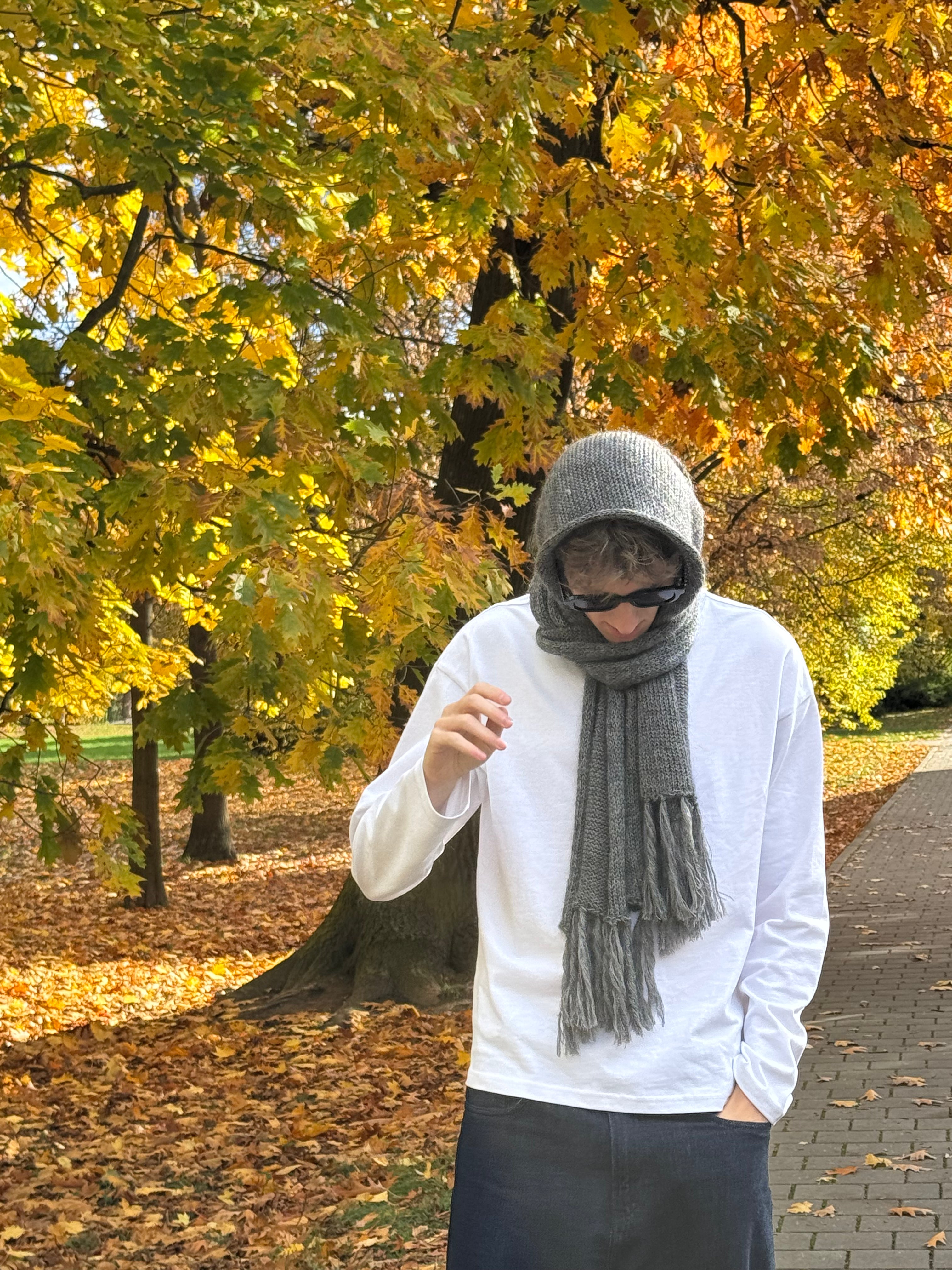 Stone scarf